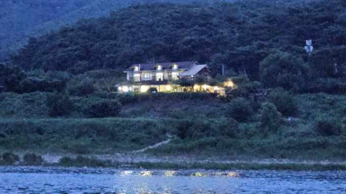 펜션 야경전경